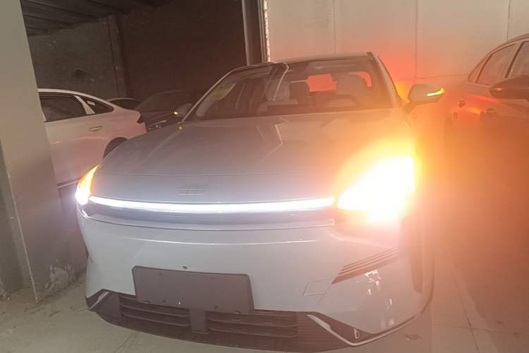 Used Geely Galaxy L6 2025 EM-i 140km Explorer+ Edition