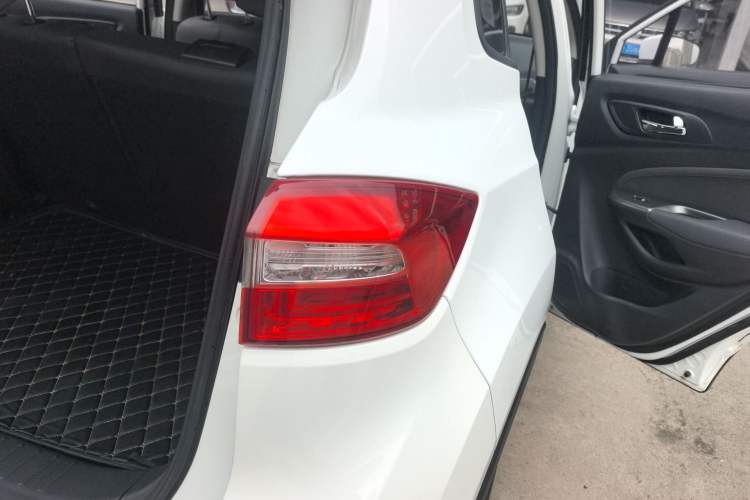 Used CHANGAN CS15 2016 1.5L Manual Fashion Edition