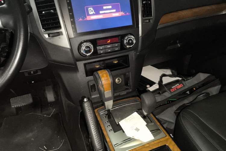 Used Mitsubishi Pajero 2018 3.0L Automatic Luxury Edition