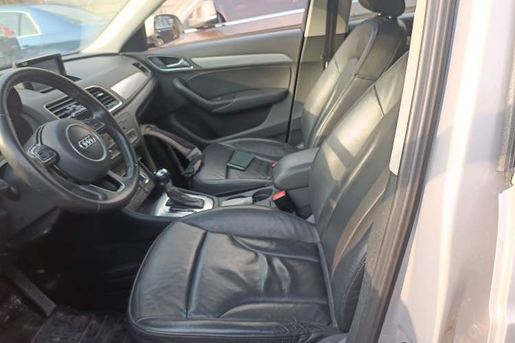 Used Audi Q3 2015 35 TFSI Comfort Model Left Front Seat