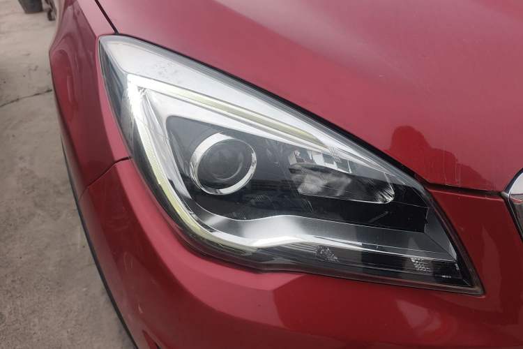 Used CHANGAN CS35 2017 1.6L Automatic Luxury Model Right Front Headlight