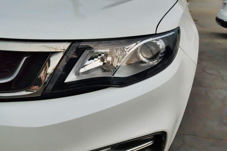 Used Geely Auto Emgrand X7 Sport 2018 2.0L Manual Two-Wheel Drive Zhiya Version