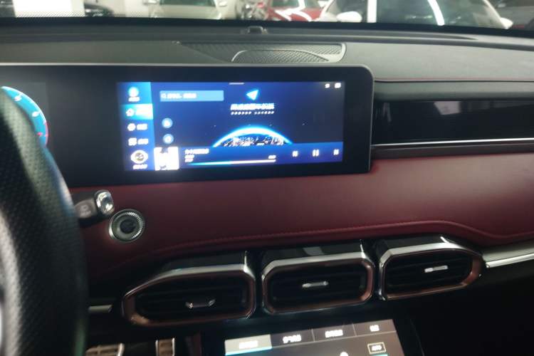 Used JETOUR X70 PLUS 2021 1.6T DCT Pro 7-seater