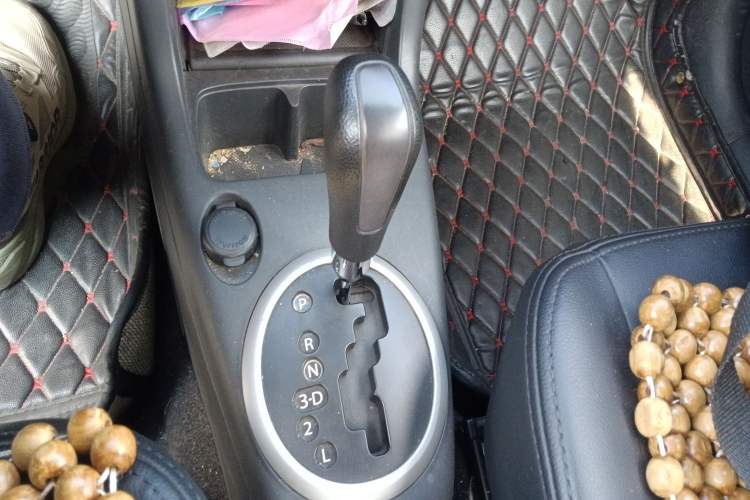 Used Suzuki Swift 2011 1.5L Automatic Fashion Edition Gear Lever