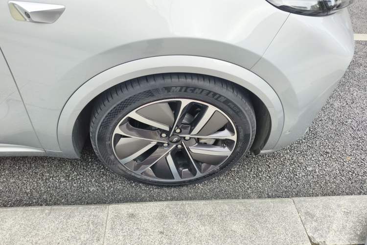 Used Li Auto L9 2022 Max model Exterior 7