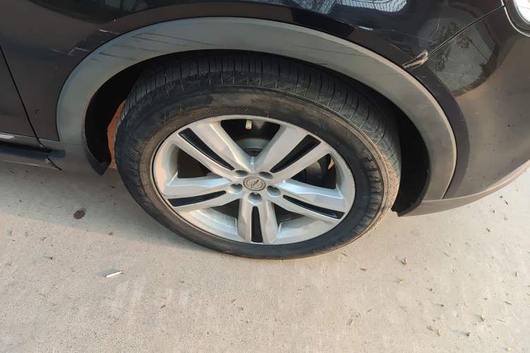 Used Zotye T700 2017 1.8T Dual-Clutch Prestige Model
