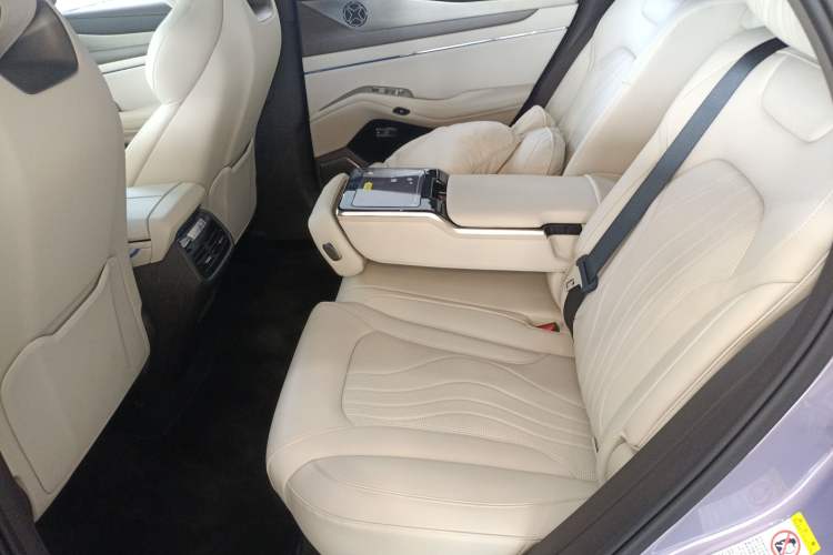 Used Denza N7 2025 630 All-Wheel Drive Intelligent Driving Dual-Laser Flagship Edition Left Rear Seat