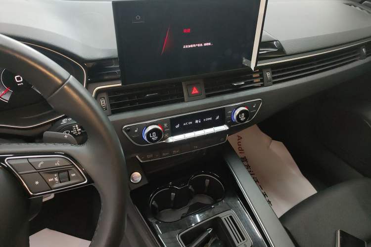 Used Audi A4L 2023 40 TFSI Luxury Dynamic Model Audio And AC Panel