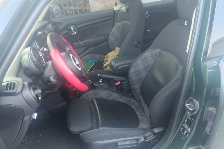 Used MINI 2016 1.5T COOPER Five-Door Edition
