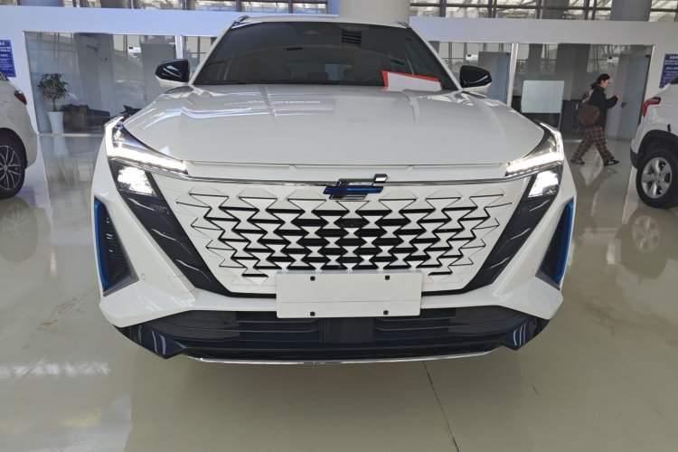 Used Oshan Z6 New Energy 2023 ZhiDian iDD 150KM Flagship PLUS