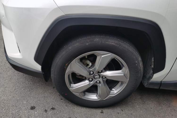 Used Toyota RAV4 2022 2.0L CVT Two-Wheel Drive Fashion Plus Edition
