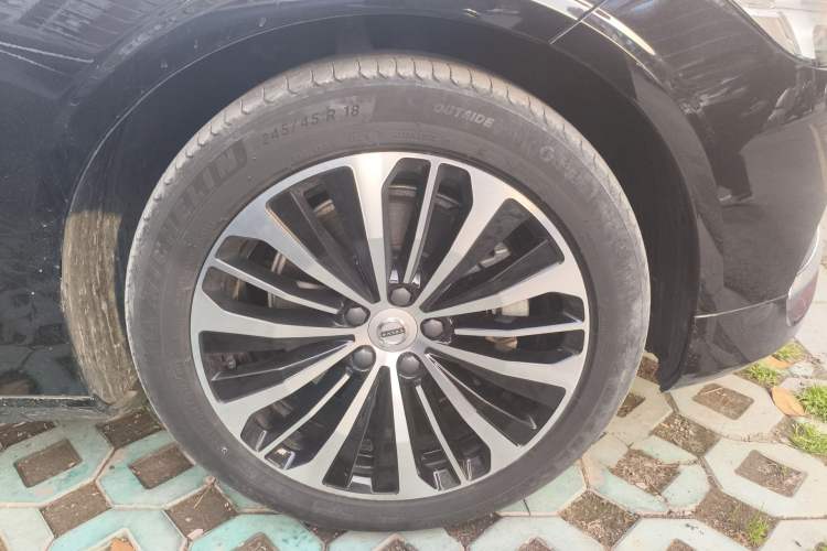 Used Volvo S90 2024 B5 Zhiyi Luxury Edition