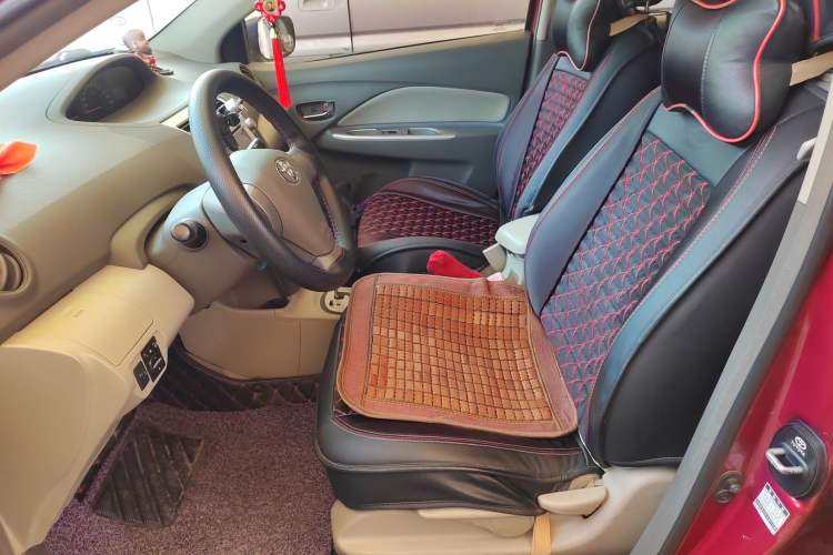 Used Toyota Vios 2011 1.6L GL-i Sunroof Version AT
