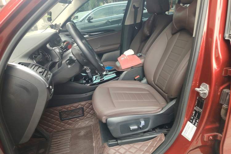 Used BMW X3 2019 xDrive25i Luxury Package Left Front Seat