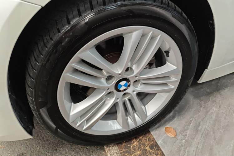 Used BMW 3 Series 2017 318i Fashion Model