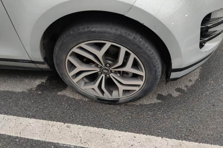 Used Land Rover Range Rover Evoque 2021 Range Rover Velar L 249PS R-Dynamic First Edition