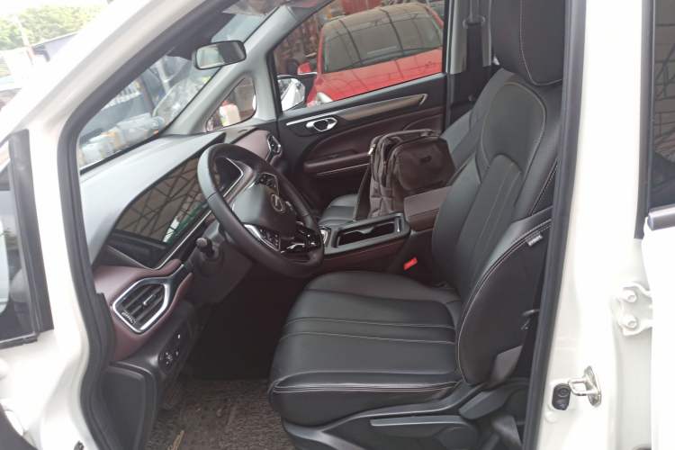 Used GAC Trumpchi M6 2021 270T DCT Elite Edition (7-seater)
