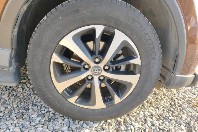 Used Toyota RAV4 2016 2.0L CVT Two-Wheel Drive Smart Edition China V Standard
