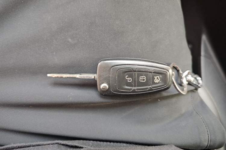 Used Ford Focus 2015 Hatchback 1.6L Automatic Fashion Edition
