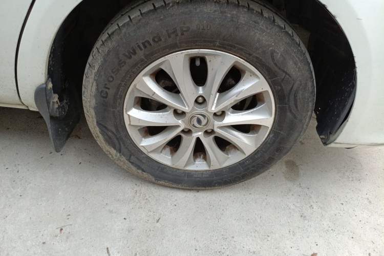 Used FORTHING Lingzhi 2019 M5L 1.6L 7-Seater Luxury Model China VI Standard Right Front Wheel Hub