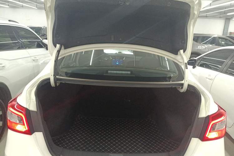 Used Nissan Sylphy 2022 Classic 1.6XE CVT Comfort Edition Trunk