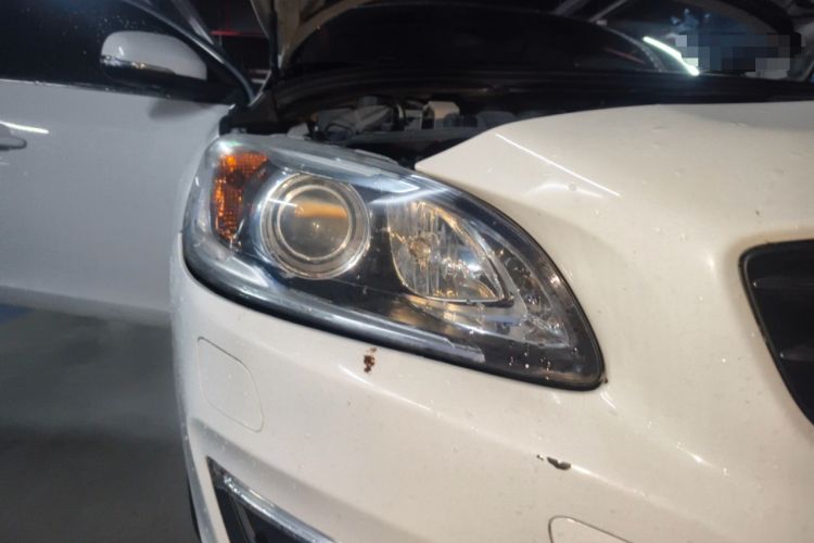Used Volvo V60 2014 T5 Zhiya Edition Right Front Headlight