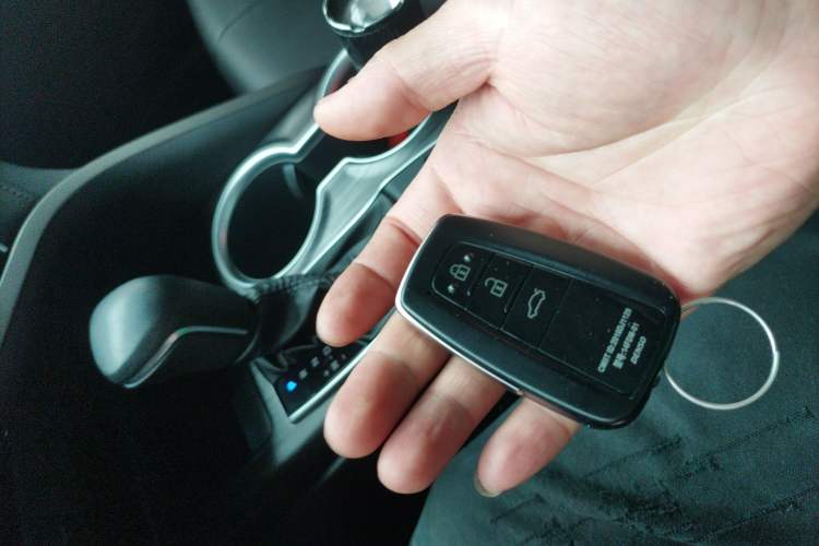 Used Toyota Camry 2021 2.0G Luxury Edition Interior 1