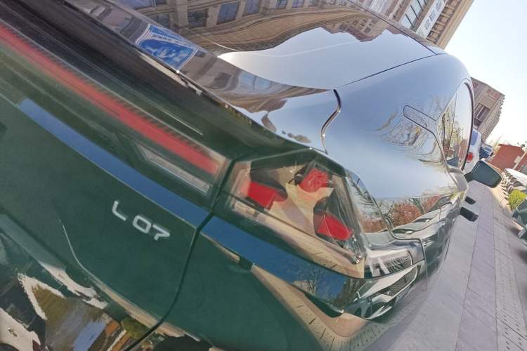 Used Deepal L07 2025 230Max Deep Blue Intelligent Driving AD PRO Range-Extended Version
