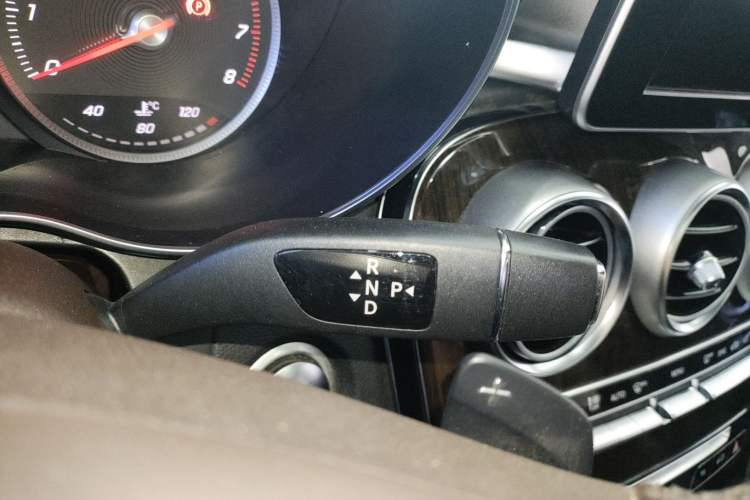 Used Mercedes-Benz GLC 2017 GLC 260 4MATIC Dynamic Edition
