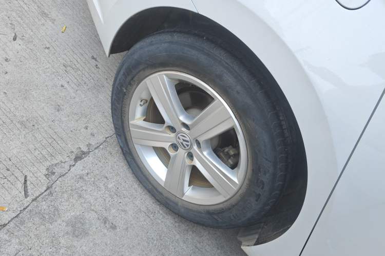 Used Volkswagen Lamando 2015 230TSI DSG Fashion Edition