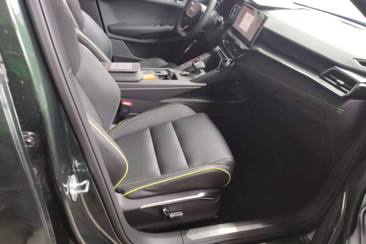 Used Lynk & Co 06 2023 Remix 1.5T Hero