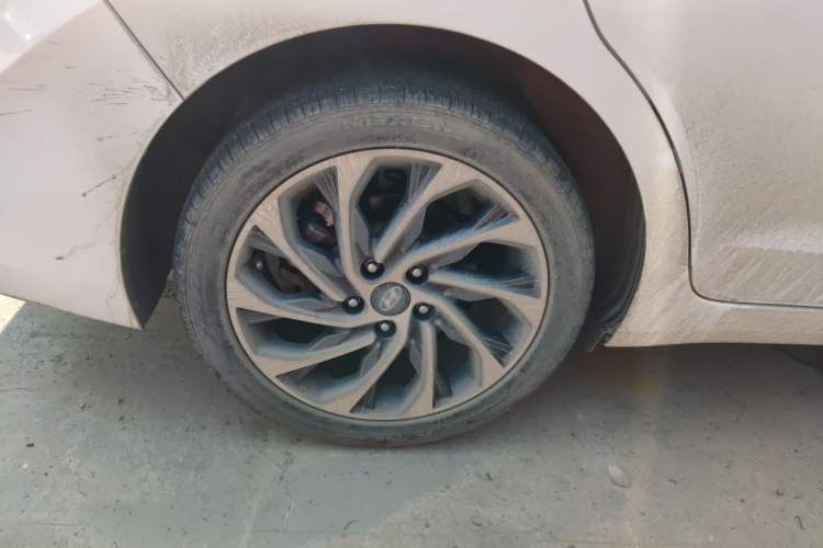 Used Hyundai Elantra (6th Generation / Lingdong) 2020 1.5L CVT Smart & Stylish – Elite Version Exterior 5