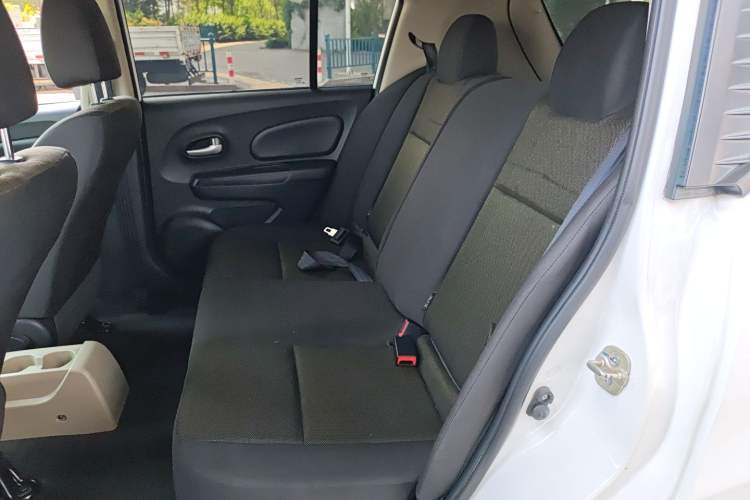 Used Venucia R50 2013 1.6L Manual Fashion Edition Left Rear Seat