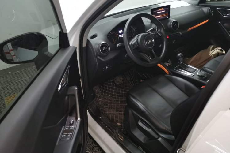 Used Audi Q2L 2018 35 TFSI Launch Exclusive Edition China VI
