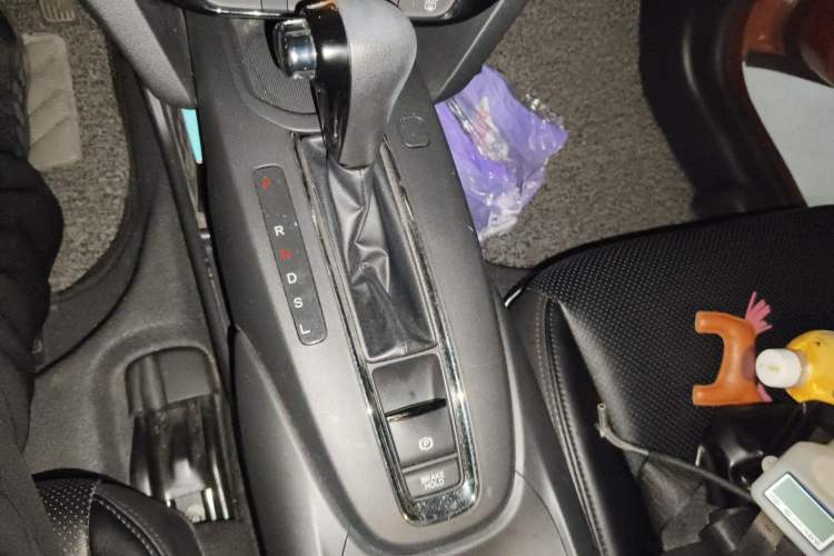 Used Honda XR-V 2015 1.5L LXi CVT Classic Edition Gear Lever