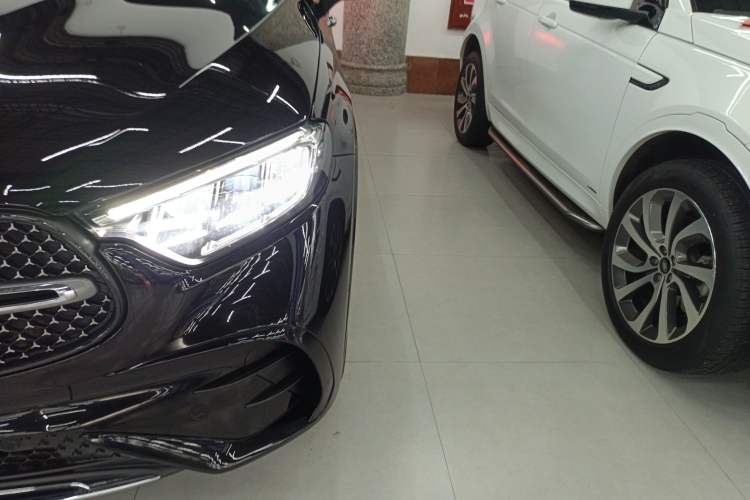 Used Mercedes-Benz GLC 2023 Facelift GLC 260 L 4MATIC Luxury Version 5 Seats
