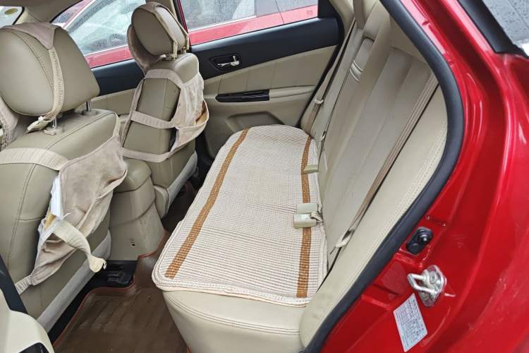 Used CHANGAN Eado 2012 1.6L Manual Luxury Model China IV Standard Left Rear Seat