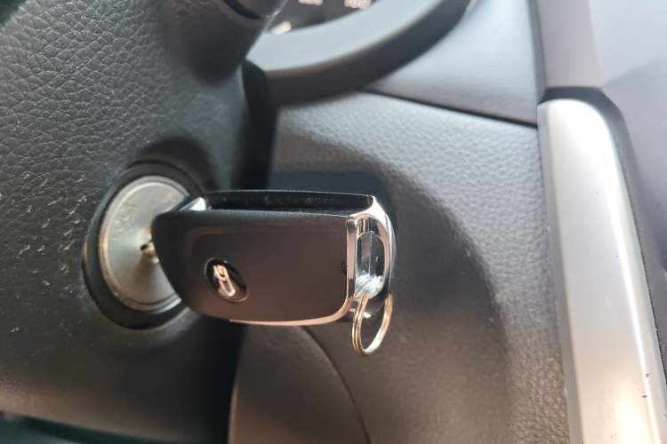 Used Nissan Tiida 2016 1.6L CVT Cool Dynamic Edition Vehicle Key