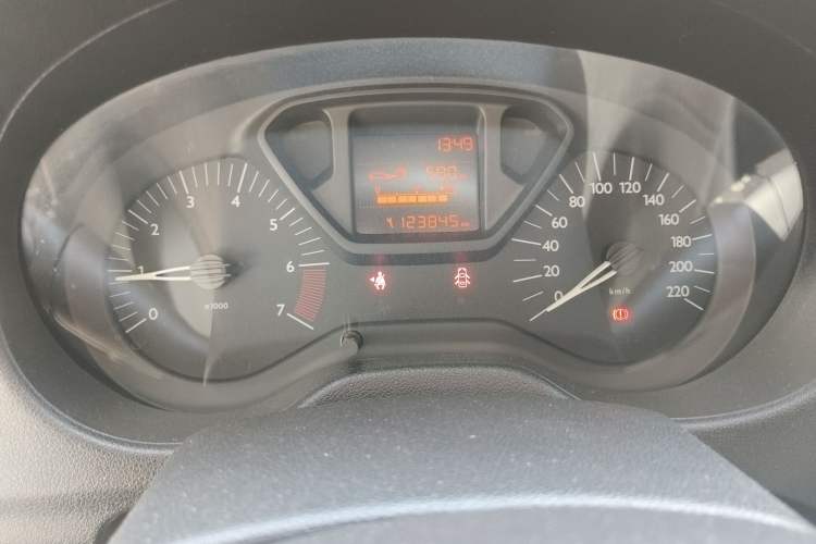 Used Citroen Elysee 2016 1.6L Manual Fashion Edition
