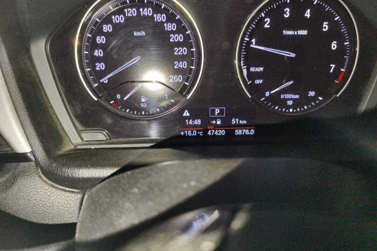 Used BMW X1 2018 sDrive20Li Leading Model Odometer Close Up