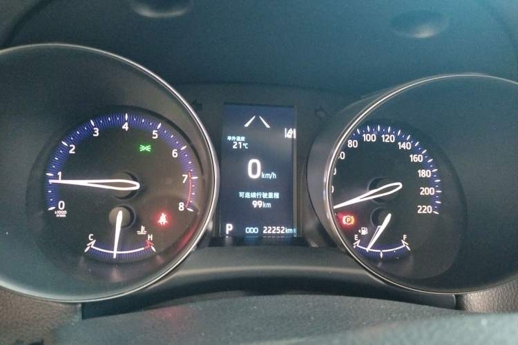 Used Toyota IZOA 2022 2.0L Yixing Version
