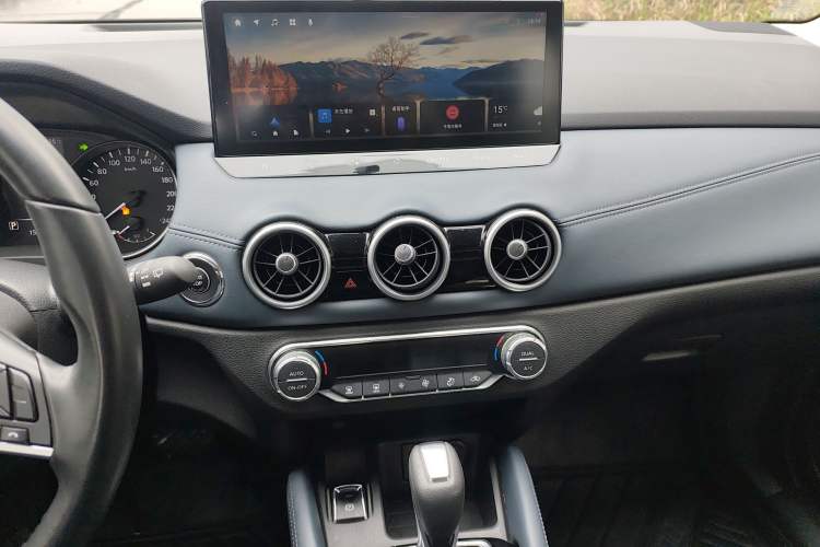 Used Nissan Qashqai 2025 Honor 2.0L CVT XV+ Leading Edition Audio And AC Panel