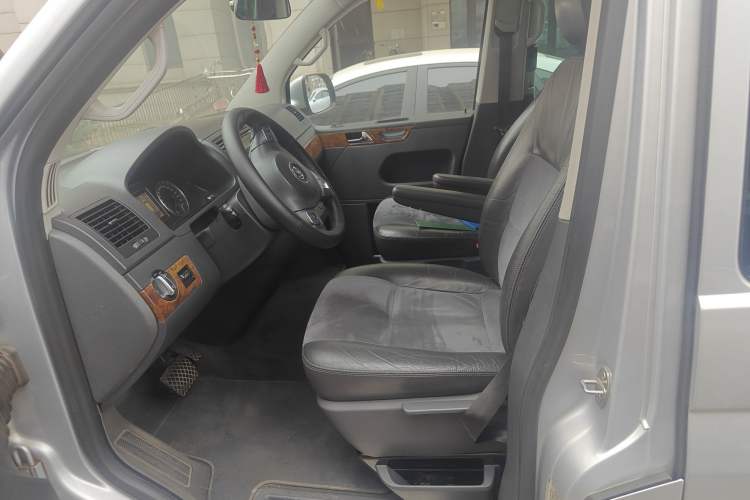 Used Volkswagen Multivan 2012 2.0 TSI Two-Wheel Drive Business Edition