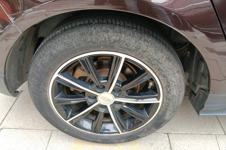 Used Geely Auto Emgrand 2017 Hatchback RS Million Edition 1.5L CVT Upward Version
