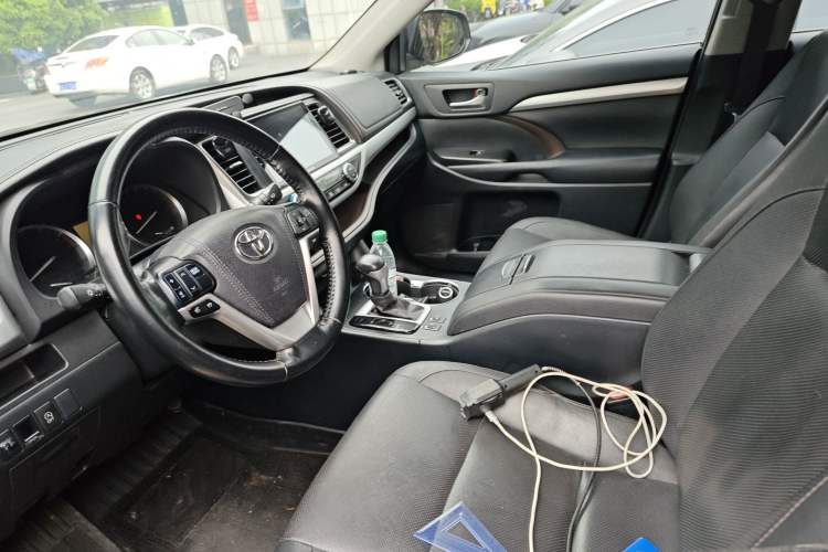 Used Toyota Highlander 2015 2.0T Four-Wheel Drive Luxury Edition 7-Seater Left Front Seat