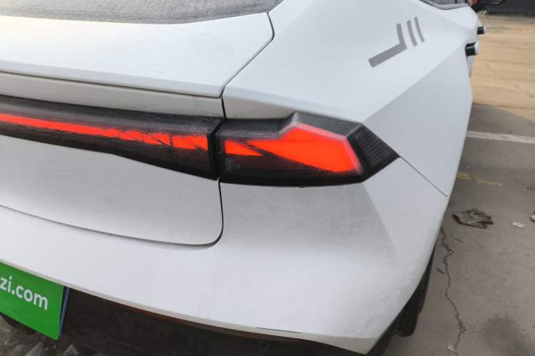 Used Changan UNI-V 2022 1.5T Prestige Version
