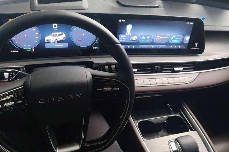 Used Chery Tiggo 8 PRO 2025 290T Two-Wheel Drive Prestige Edition Center Console