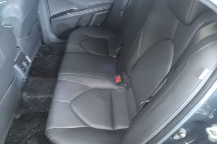 Used Toyota Camry 2021 2.5G Luxury Edition
