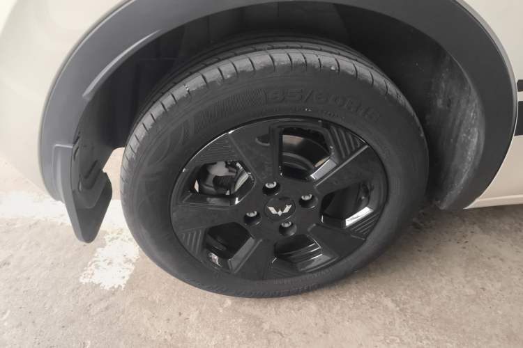 Used Wuling Bingo 2023 410 km Lingxi Deluxe Edition
