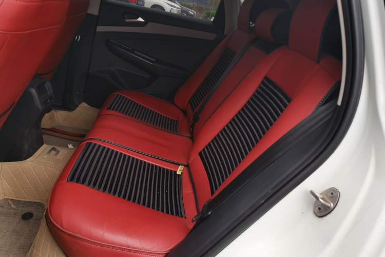 Used Jetta VS5 2024 280TSI Automatic Pioneer Edition Left Rear Seat